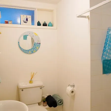 Stripe Bay Apartment